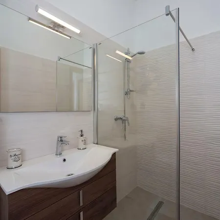 Apartament Maison Terze