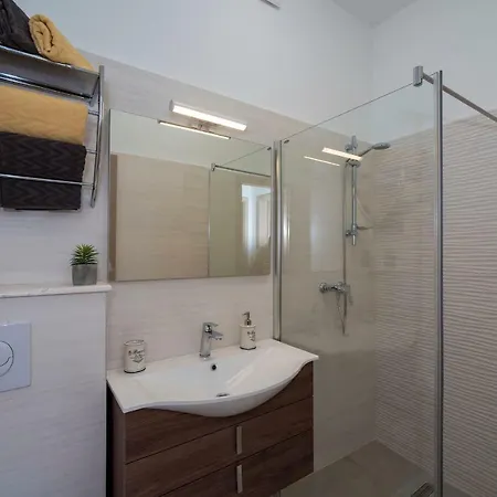 Apartament Maison Terze